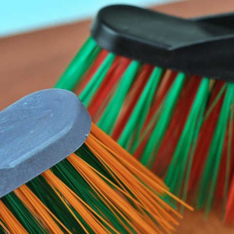 Czyszczenie toalety skutecznie i higienicznie: cały poradnik