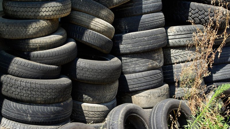 Stare rzeczy: gdzie oddać, sprzedać i oddać do recyclingu w 2026